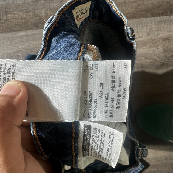 Levis 501 S Jeans Womens 24x28 Blue Skinny Button Fly Premium Denim High Rise - Picture 6 of 16